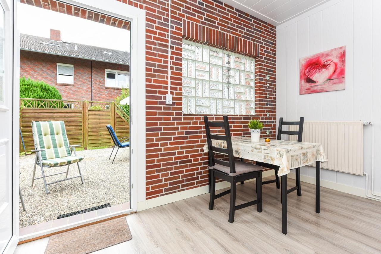 Ferienwohnungen Im Haus Waterkant Neuharlingersiel Ngoại thất bức ảnh