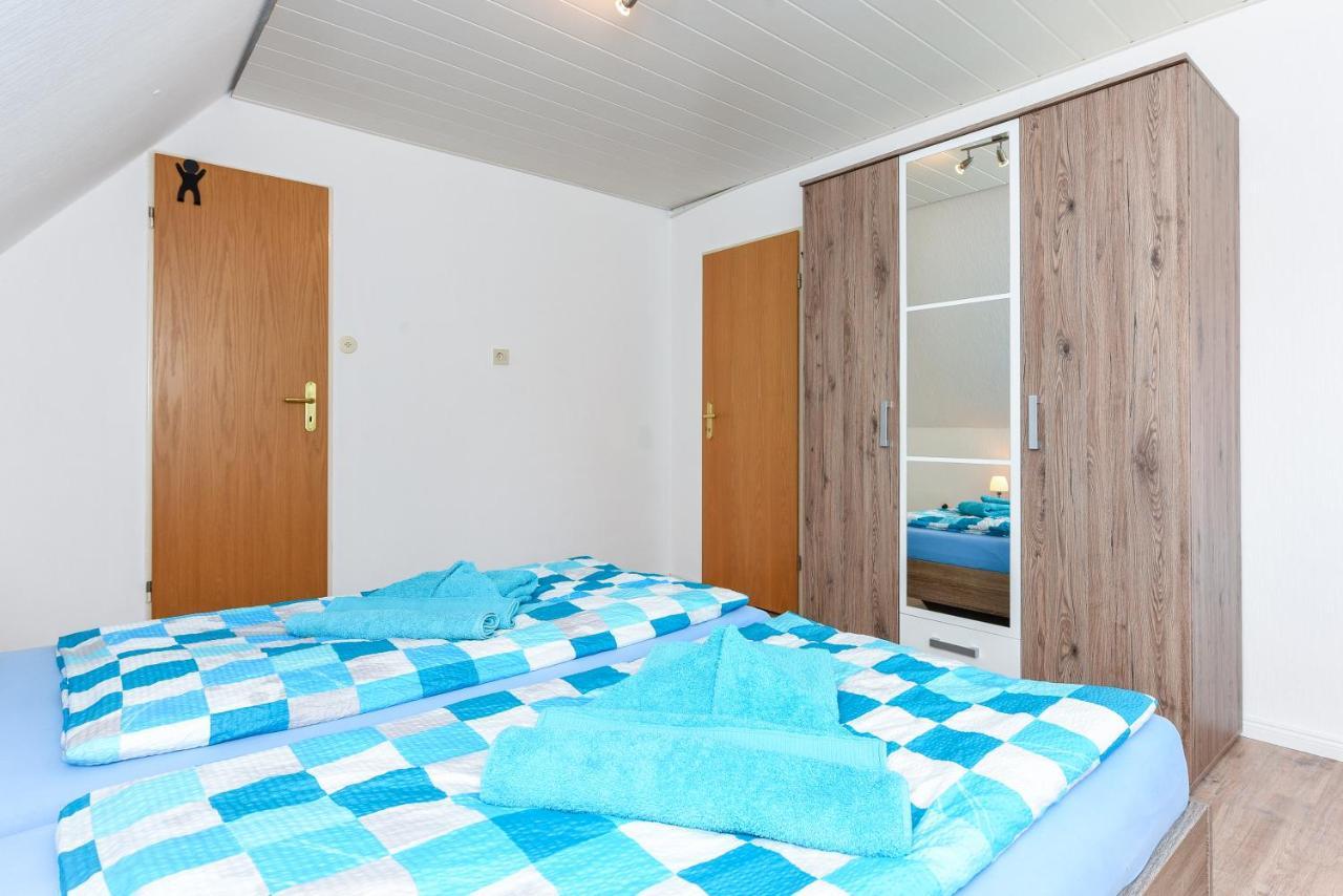 Ferienwohnungen Im Haus Waterkant Neuharlingersiel Ngoại thất bức ảnh