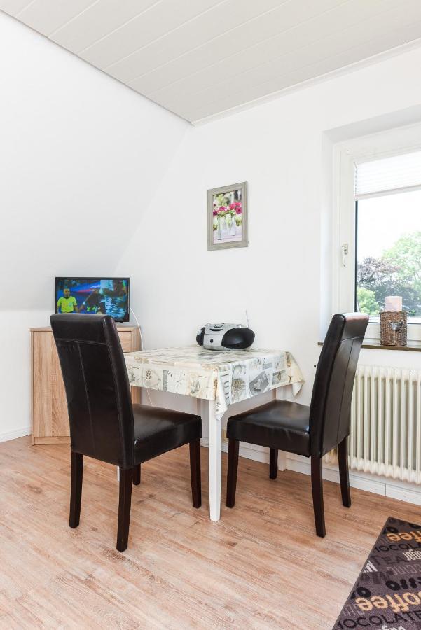 Ferienwohnungen Im Haus Waterkant Neuharlingersiel Ngoại thất bức ảnh